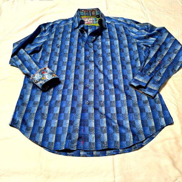 Robert Graham long sleeved button up - Picture 2 of 5